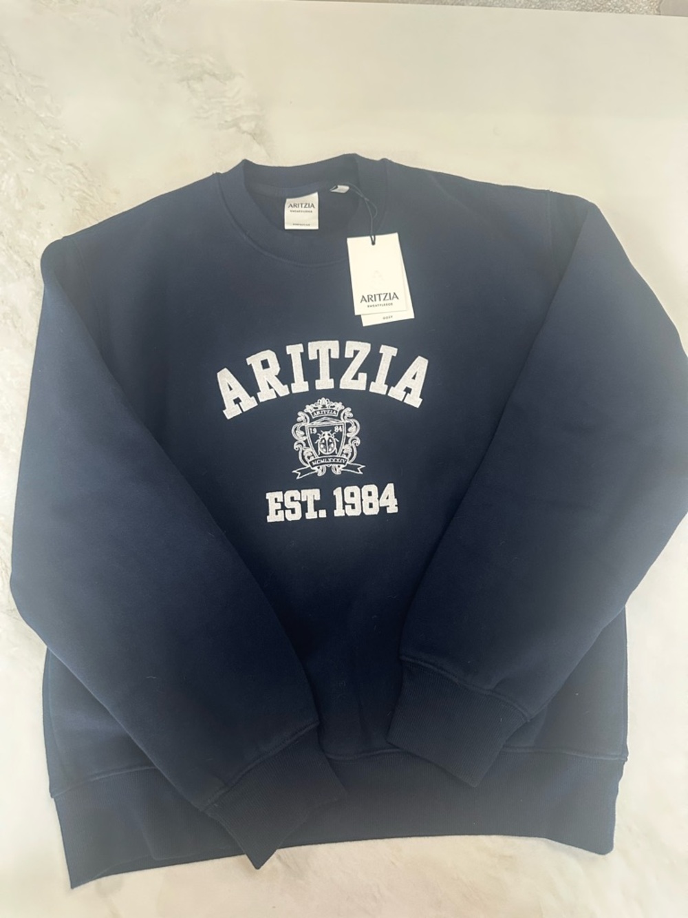 Aritzia Women's Cozy Sweatfleece Perfect Crew Sweatshirt